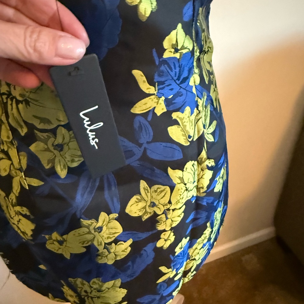 NWT Lulu’s black and blue floral jacquard mini dress sz s - Picture 7 of 11